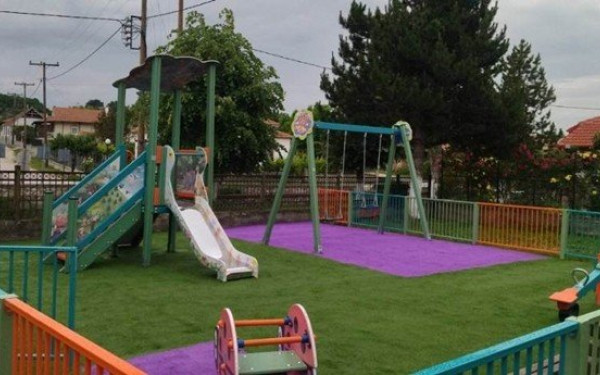 Δήμαρχος Σιθωνίας: Οι παιδικές χαρές λειτουργούσαν έτσι είκοσι χρόνια (βίντεο)