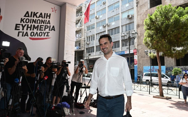 Άρχισαν τα όργανα στον ΣΥΡΙΖΑ: Συνεδριάζει η Πολιτική Γραμματεία (φωτ.)