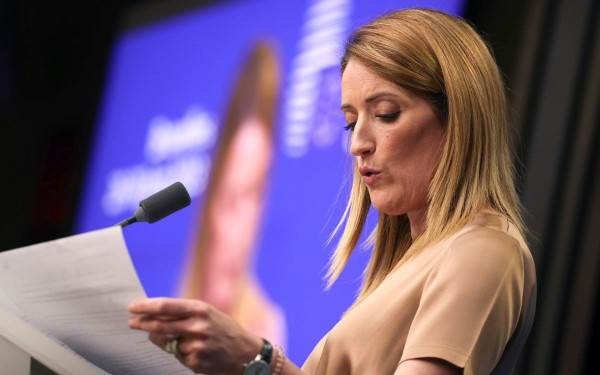 Ρ. Μέτσολα για Κύπρο: «Η Ευρώπη θα βρίσκεται πάντα στο πλευρό σας» Ρ. Μέτσολα για Κύπρο: «Η Ευρώπη θα βρίσκεται πάντα στο πλευρό σας»