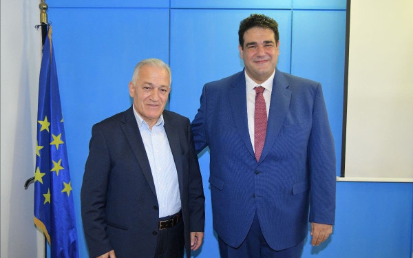 ΚΕΔΕ: Οι προτεραιότητες της αυτοδιοίκησης στο τραπέζι του υπουργείου Εσωτερικών