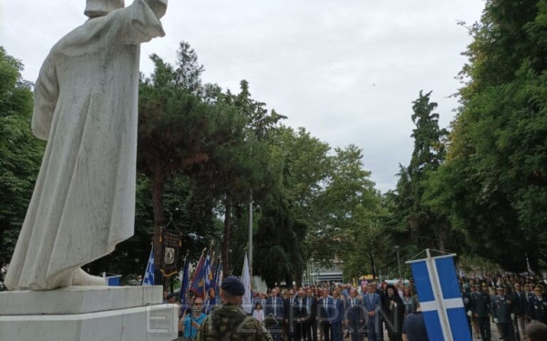 Σέρρες: Με λαμπρότητα εορτάσθηκε η 110η επέτειος απελευθέρωσης της πόλης 