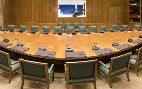 Γερό ταρακούνημα για τη νέα κυβέρνηση - Ποια τα ονόματα που ακούγονται