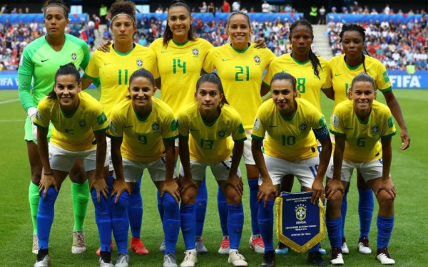 Είναι τρελοί οι Βραζιλιάνοι: Άλλαξαν το ωράριο των δημοσίων υπαλλήλων για να μπορούν να βλέπουν τους αγώνες της «σελεσάο» στο παγκόσμιο κύπελλο