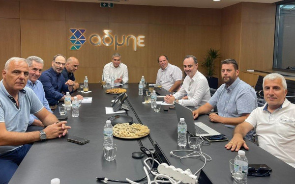 Προβλήματα για τους φωτοβολταϊκούς παραγωγούς από τους περιορισμούς στην έγχυση ενέργειας