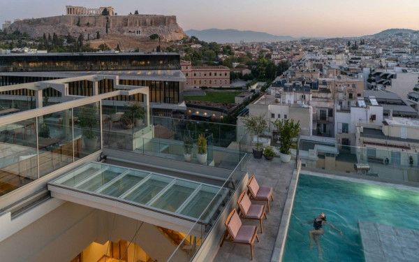 Αβάσιμη η εντολή για λουκέτο στο ξενοδοχείο Coco Mat στην Ακρόπολη λέει ο δικηγόρος της εταιρείας και καθηγητής του ΕΚΠΑ