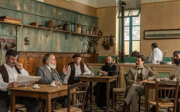 17 Κλωστές: Ολοκληρώθηκαν τα γυρίσματα της νέας σειράς του Σωτήρη Τσαφούλια (φωτ.)