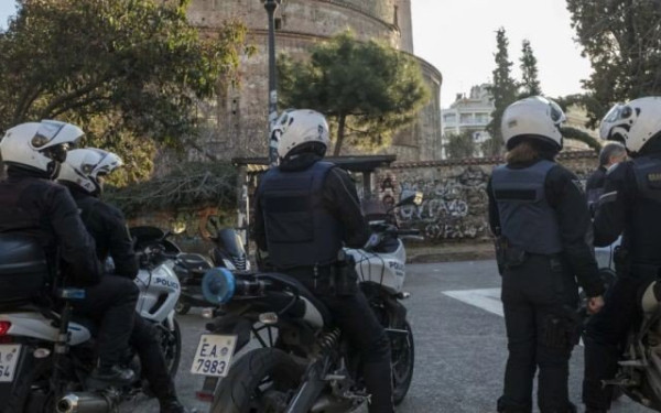 Θεσσαλονίκη: «Σκούπα» της ΕΛΑΣ για ναρκωτικά πέριξ του ΑΠΘ και στη Ροτόντα - Τρεις συλλήψεις