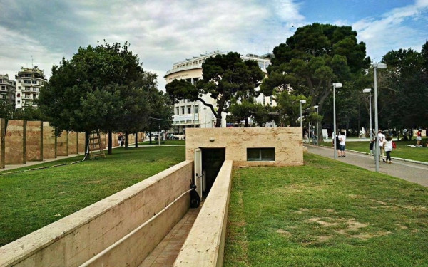 Από σήμερα και πάλι σε λειτουργία δημόσιες τουαλέτες στη Θεσσαλονίκη