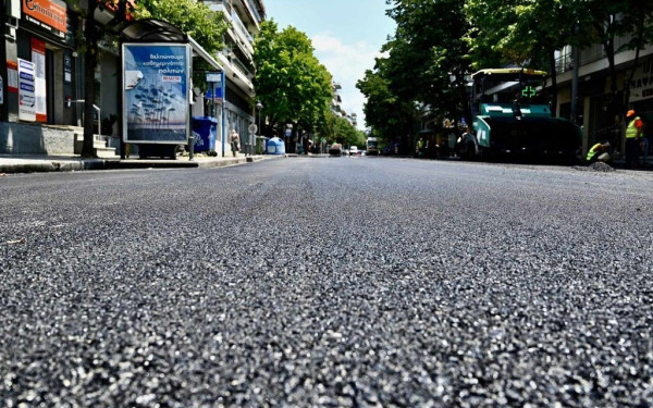 Αλλαγές στον προγραμματισμό των έργων ασφαλτόστρωσης στη Λαμπράκη φέρνει ο καύσωνας