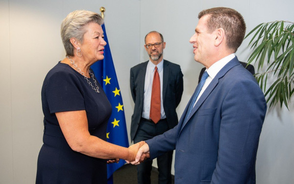 Δ. Καιρίδης και Ίλβα Γιόχανσον συζήτησαν για τις προκλήσεις του μεταναστευτικού