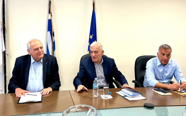 Ο νέος πρόεδρος της ΚΕΔΕ, Λ. Κυρίζογλου, στα γραφεία της ΕΕΤΑΑ