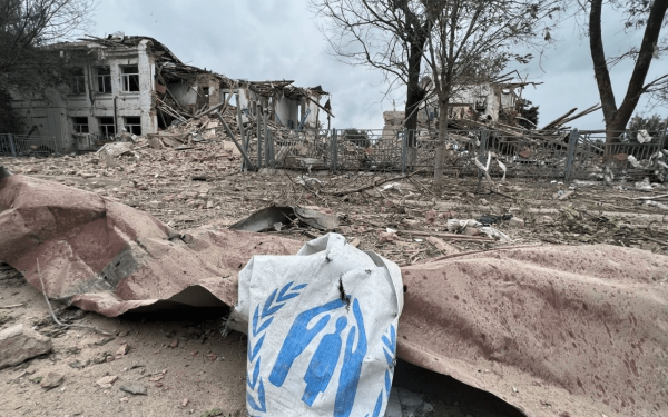 Φρίκη στην Ουκρανία: 7 νεκροί και 13 τραυματίες από ρωσικό βομβαρδισμό σε διανομή ανθρωπιστικής βοήθειας (φωτ.)