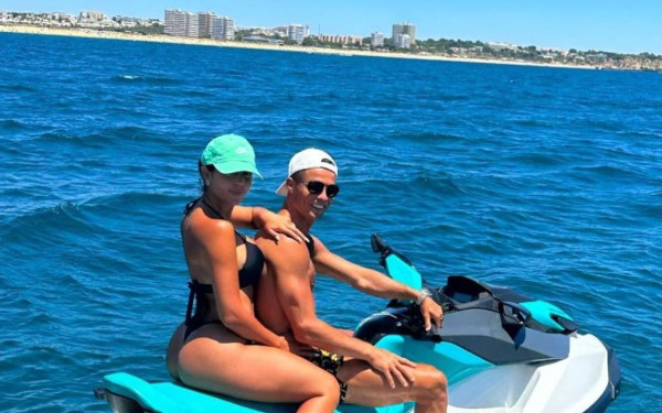 Ο Κριστιάνο Ρονάλντο ζήλεψε τον Μέσι και στις διακοπές (φωτ.)