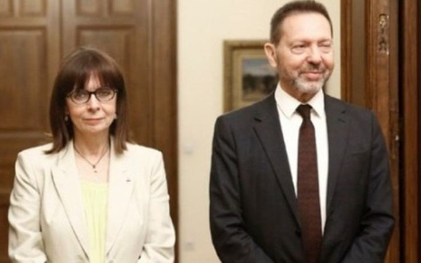 Συνάντηση Κ. Σακελλαροπούλου με τον Γ. Στουρνάρα