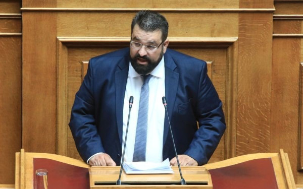 Οι Σπαρτιάτες ευχαρίστησαν από το βήμα της Βουλής τον Ηλ. Κασιδιάρη