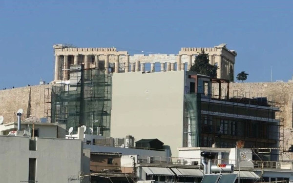 Κλείνει το ξενοδοχείο της Coco Mat κάτω από την Ακρόπολη εν μέσω κόντρας υπουργείου Τουρισμού και δήμου Αθηναίων