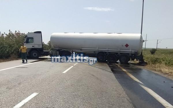 Κιλκίς: Τρεις τραυματίες σε σύγκρουση βυτιοφόρου με ΙΧ