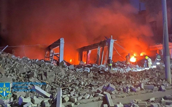 Μπαράζ ρωσικών επιθέσεων με πυραύλους και drones στην Ουκρανία