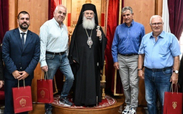 Αντιπροσωπεία του ΠΑΟΚ επισκέφθηκε το Πατριαρχείο Ιεροσολύμων (βίντεο)