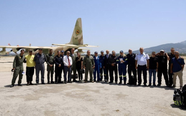 Έφτασαν στην Αθήνα τα ισραηλινά πυροσβεστικά αεροσκάφη (φωτ.)