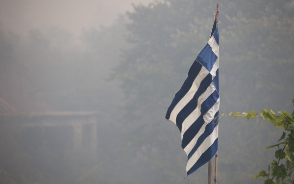 Τραγική η κατάσταση στην Κέρκυρα: Ενισχύονται οι άνεμοι - Συνεχείς εκκενώσεις (βίντεο)