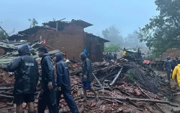 Ινδία: Τουλάχιστον 4 νεκροί από κατολίσθηση - Φόβοι πως θάφτηκαν ζωντανοί άλλοι 100