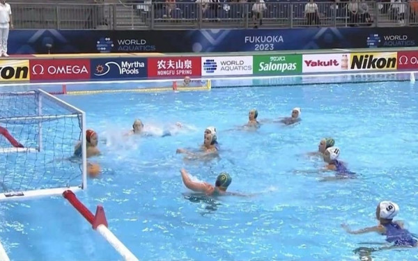 Πόλο: Χαμένη ευκαιρία, πικρή ήττα και αποκλεισμός από την τετράδα του παγκοσμίου πρωταθλήματος για την Εθνική γυναικών (βίντεο)