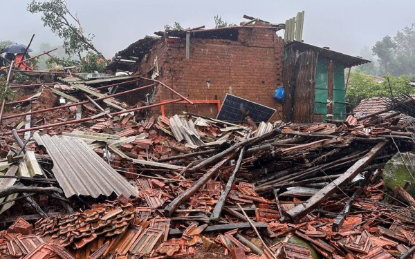 Θλίψη στην Ινδία: Στους 16 οι νεκροί από την κατολίσθηση - Φόβοι για 100 αγνοούμενους (βίντεο)