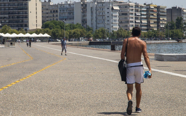 Στο «κόκκινο» η χώρα με θερμοκρασίες έως και 45°C - Πότε θα «χτυπήσει» το θερμικό κύμα Στο «κόκκινο» η χώρα με θερμοκρασίες έως και 45°C - Πότε θα «χτυπήσει» το θερμικό κύμα