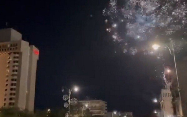 Το βίντεο από τα πυροτεχνήματα έξω από το ξενοδοχείο του ΠΑΟΚ στο Ισραήλ