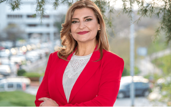 Ευαγγελία Λιακούλη: «Γιορτές ακρίβειας, με τσουχτερό χριστουγεννιάτικο τραπέζι»