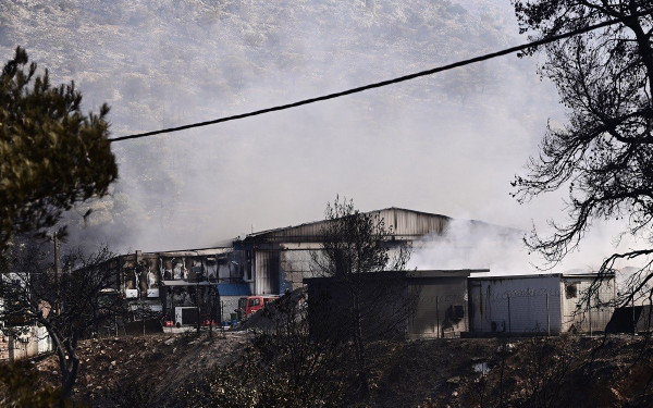 Αναζωπυρώσεις στη Μάνδρα (βίντεο)