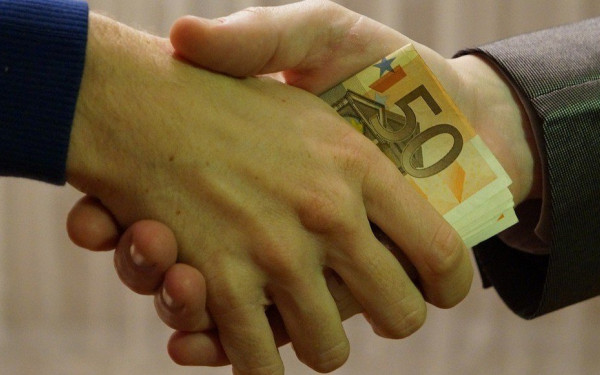 Πρόστιμα πάνω από 98 εκατ. ευρώ από την Αρχή για το ξέπλυμα μαύρου χρήματος