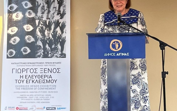 Αυτοψία της Μενδώνη σε αρχαιολογικούς χώρους Αφαίας και Κολώνας στην Αίγινα 