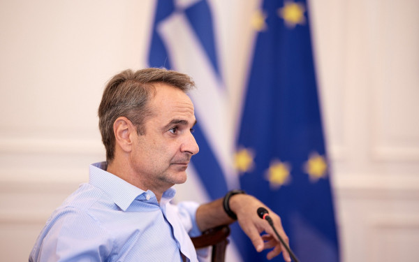 Κυβέρνηση: Οι φωτιές και ο Μηταράκης 