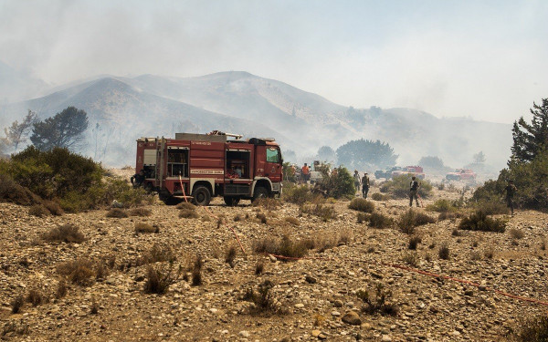 Χαλκιδική: Υπό έλεγχο η φωτιά στo Άγιο Όρος