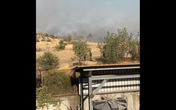 Σε πύρινο κλοιό η Β' ΒΙΠΕ Βόλου - Καίγεται και δεύτερο εργοστάσιο (βίντεο)