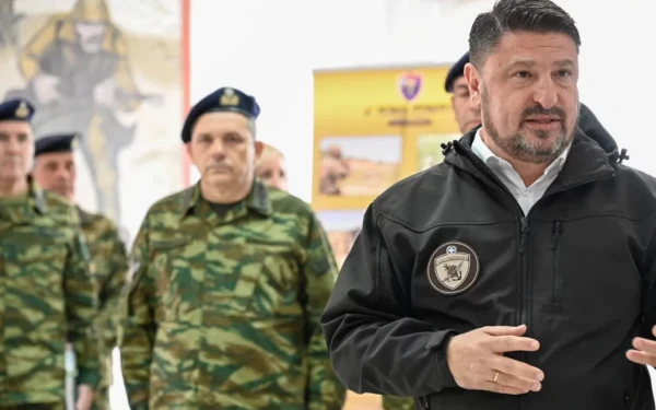 Στη Θεσσαλονίκη σήμερα ο Χαρδαλιάς - Ξεκινά τις έκτακτες επιθεωρήσεις πυρασφάλειας στα στρατόπεδα