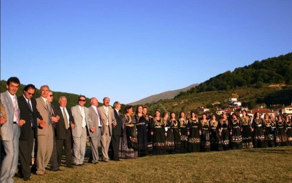 Ο «Τρανός Χορός» στη Βλάστη και το «Πανηγύρι του Δεκαπενταύγουστου» στο Συρράκο «υπογράφουν» την πολιτιστική αδελφοποίηση των δύο κοινοτήτων