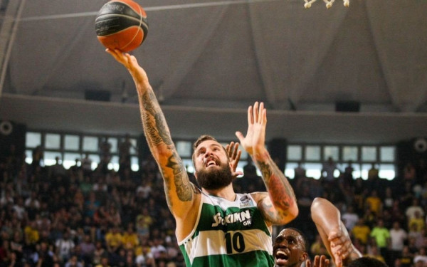 Θύμα τροχαίου έπεσε πρώην μπασκετμπολίστας του Παναθηναϊκού