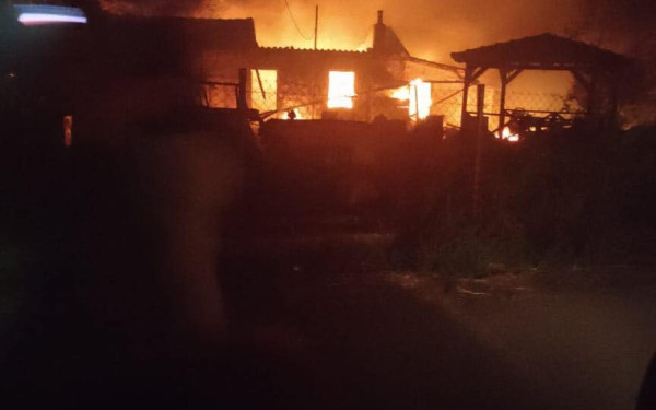 Φωτιά στην Αλεξανδρούπολη: Καταστράφηκε ο ιερός ναός του Αετοχωρίου (βίντεο)