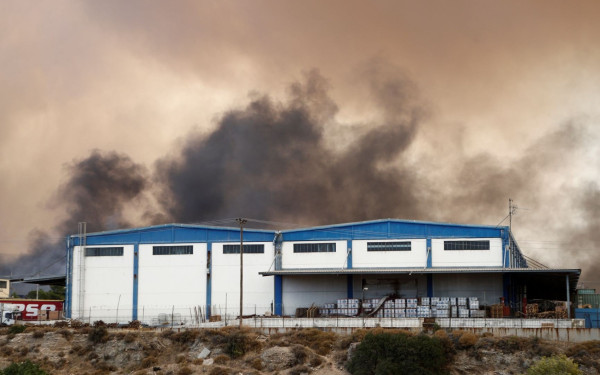 Ασπρόπυργος: Έξι αστυνομικοί τραυματίστηκαν εμποδίζοντας πλιάτσικο σε εργοστάσιο