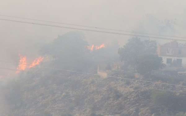 Καβάλα: Συνεχίζεται η «μάχη» με τις φλόγες στον δήμο Νέστου