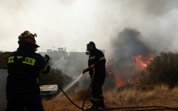 Υπό έλεγχο τέθηκε η πυρκαγιά στη Λαγκάδα Χίου (βίντεο & φωτ.)