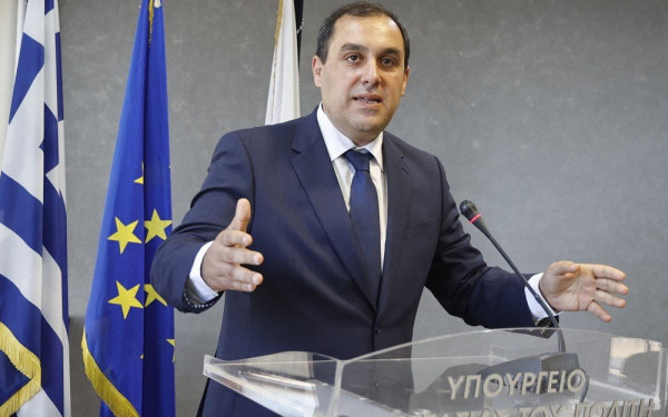 Στην Κέρκυρα ο Κ. Κατσαφάδος για αυτοψία στις περιοχές που επλήγησαν από τα έντονα καιρικά φαινόμενα