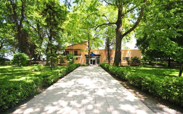 Η Νάουσα αναβαθμίζει και αλλάζει όψη στο ιστορικό της πάρκο όπου έγινε το Ολοκαύτωμα από τους Τούρκους