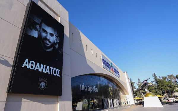 Νέα Φιλαδέλφεια: Συγκλονίζει η μητέρα του Μιχάλη - «Στο γήπεδο πήγα για το παιδί μου, τον κοίταγα και νόμιζα είναι ζωντανός» (βίντεο)