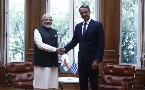 Μητσοτάκης με Μόντι στο Μέγαρο Μαξίμου