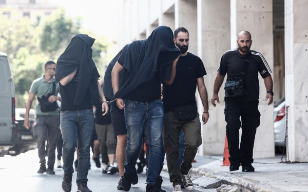 Νέα Φιλαδέλφεια: Σε φασίστα χούλιγκαν των BBB ανήκει ένα από τα μαχαίρια που βρέθηκαν στον τόπο του εγκλήματος