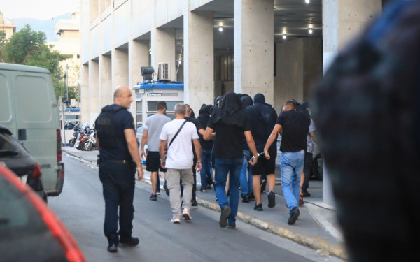 Νέα Φιλαδέλφεια: Πέντε νέες συλλήψεις Κροατών χούλιγκαν στην Ηγουμενίτσα - Συμμετείχαν στα αιματηρά επεισόδια (βίντεο)